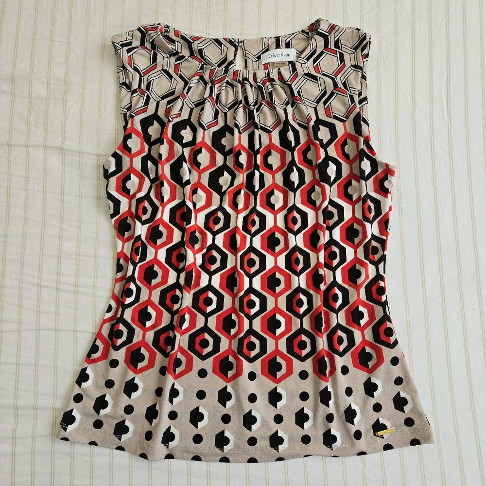 Calvin Klein sz M Geometric hexagon Print multi-color sleeveless blouse top